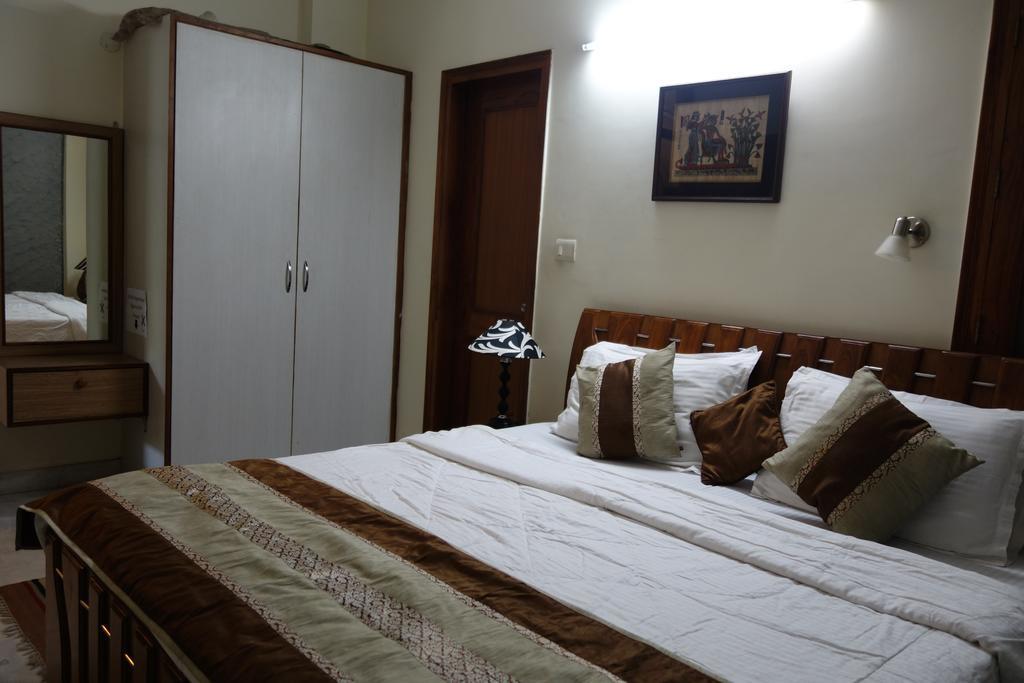 Sabs Bed And Breakfast New Delhi Exterior foto